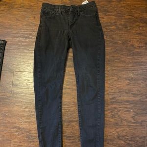 LEVI SKINNY JEANS